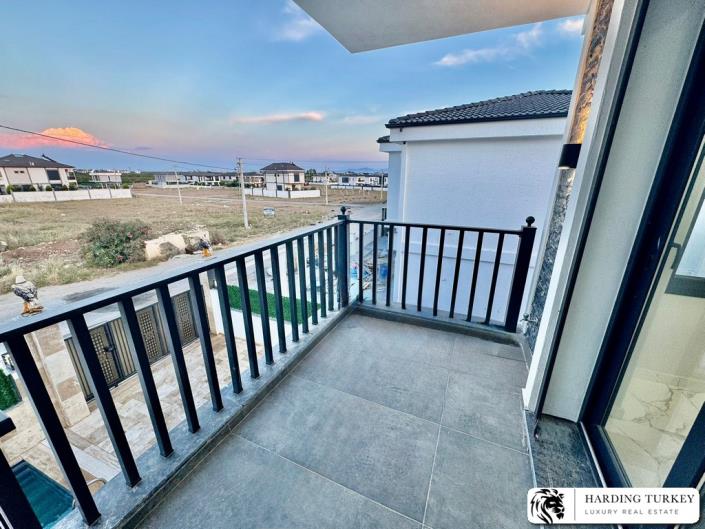 Image No.25-3 Bed Villa / Detached for sale