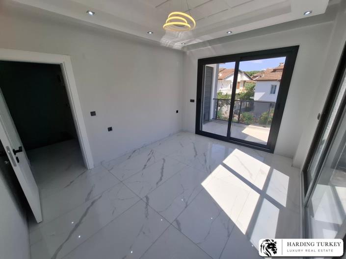 Image No.20-3 Bed Semi-Detached for sale