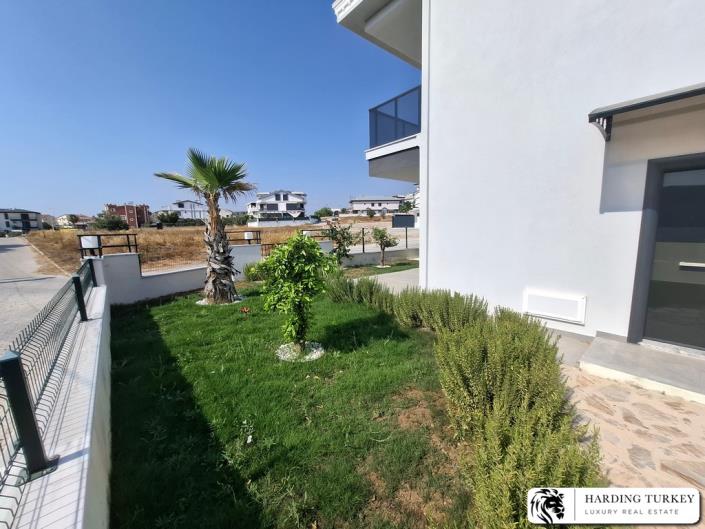 Image No.11-3 Bed Semi-Detached for sale