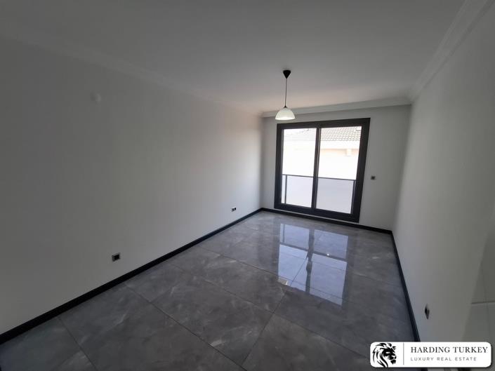 Image No.24-3 Bed Semi-Detached for sale