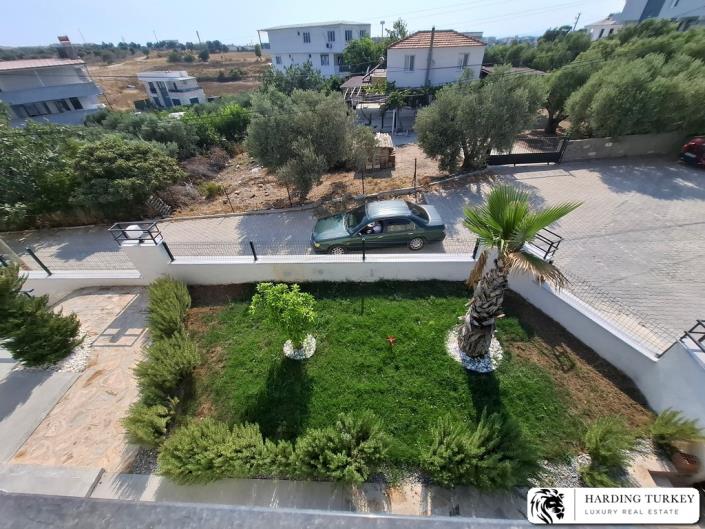 Image No.30-3 Bed Semi-Detached for sale