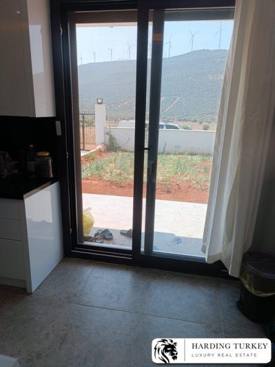 Image No.8-3 Bed Villa / Detached for sale