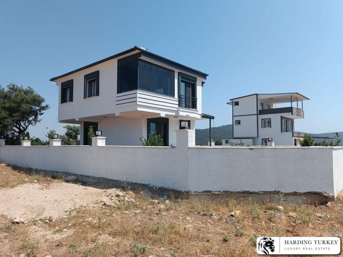 Image No.1-3 Bed Villa / Detached for sale