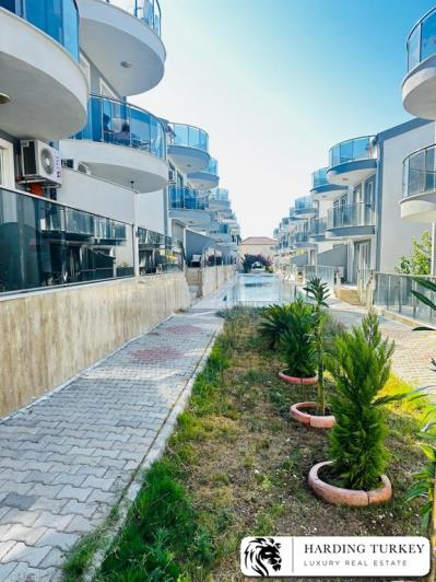 Image No.5-4 Bed Semi-Detached for sale