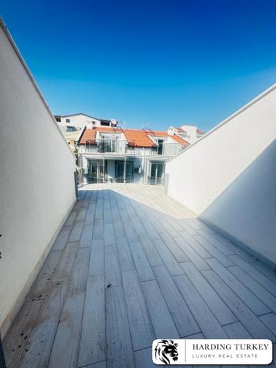 Image No.7-4 Bed Semi-Detached for sale