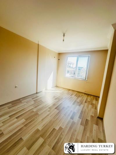 Image No.10-4 Bed Semi-Detached for sale