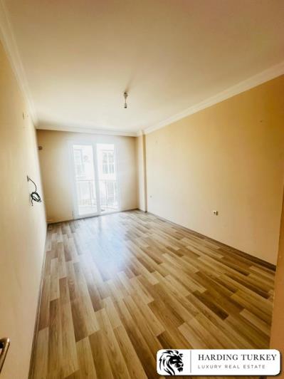 Image No.15-4 Bed Semi-Detached for sale