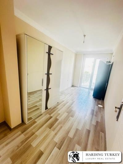 Image No.16-4 Bed Semi-Detached for sale