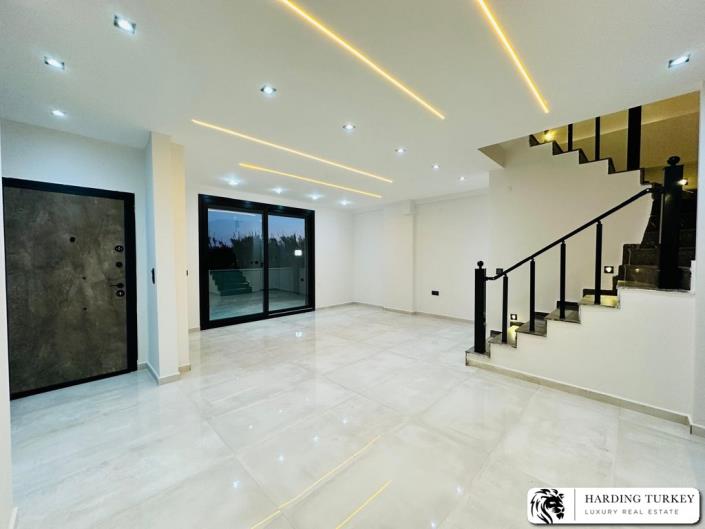 Image No.16-3 Bed Semi-Detached for sale