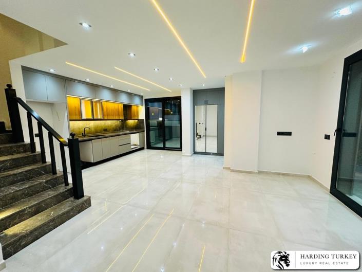 Image No.23-3 Bed Semi-Detached for sale