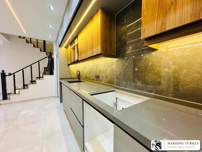 Image No.26-3 Bed Semi-Detached for sale