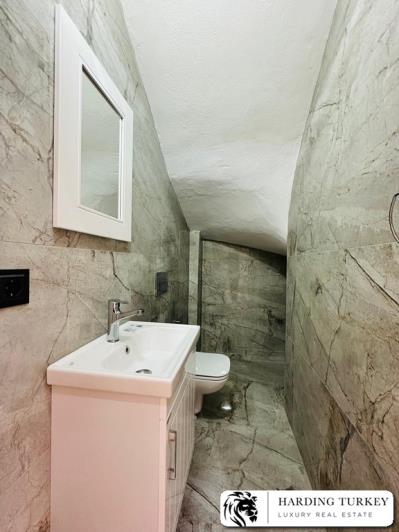 Image No.28-3 Bed Semi-Detached for sale