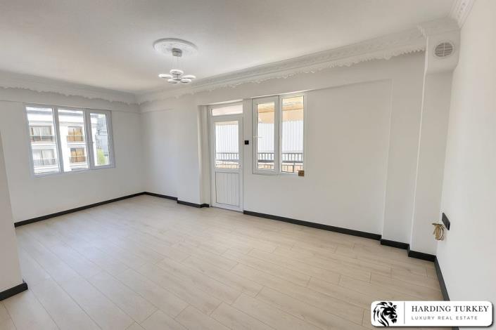 Image No.19-2 Bed Apartment for sale