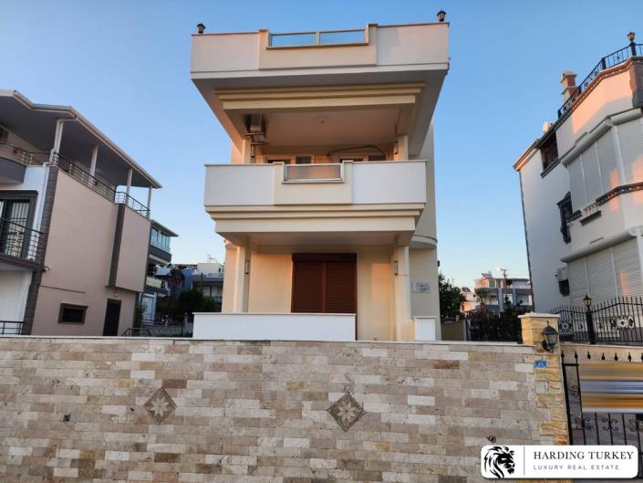 Image No.7-4 Bed Villa / Detached for sale