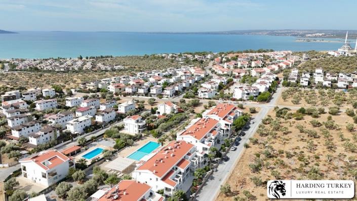 Image No.28-3 Bed Duplex for sale