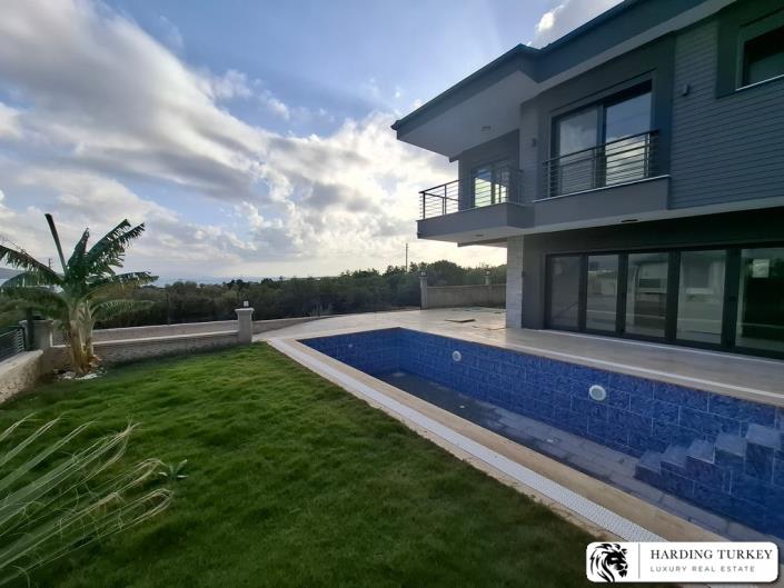 Image No.1-3 Bed Semi-Detached for sale