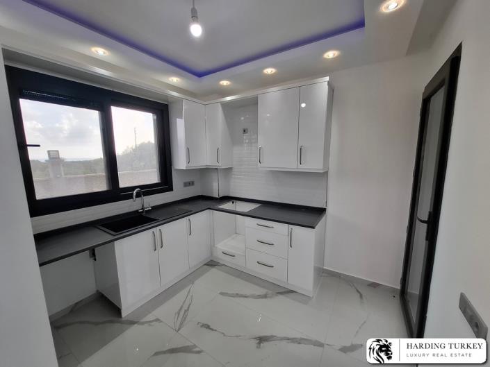 Image No.12-3 Bed Semi-Detached for sale