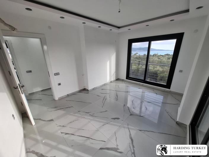 Image No.22-3 Bed Semi-Detached for sale