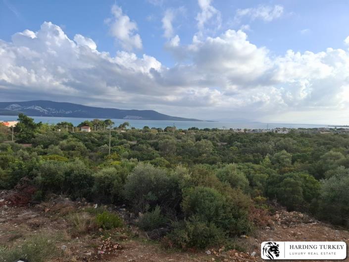 Image No.24-3 Bed Semi-Detached for sale