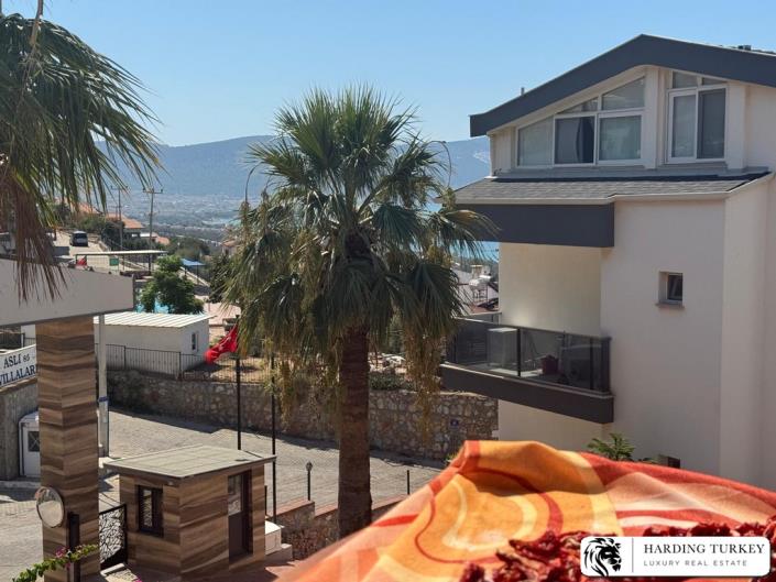 Image No.24-3 Bed Duplex for sale