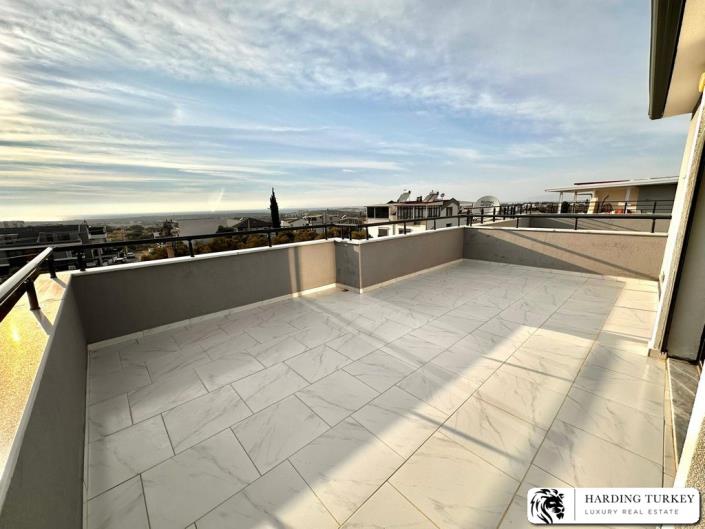 Image No.18-3 Bed Semi-Detached for sale