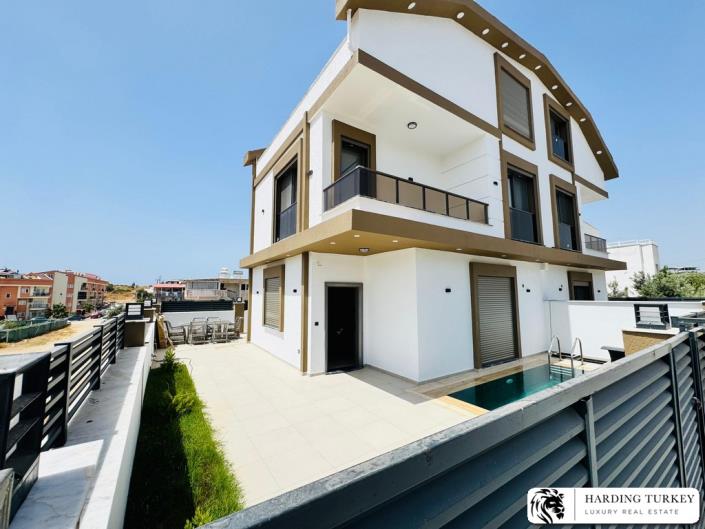 Image No.2-3 Bed Semi-Detached for sale