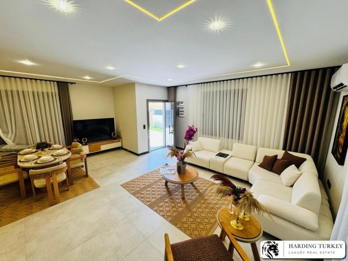 Image No.26-3 Bed Semi-Detached for sale