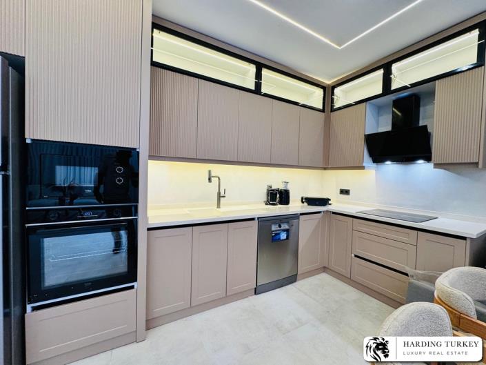 Image No.29-3 Bed Semi-Detached for sale