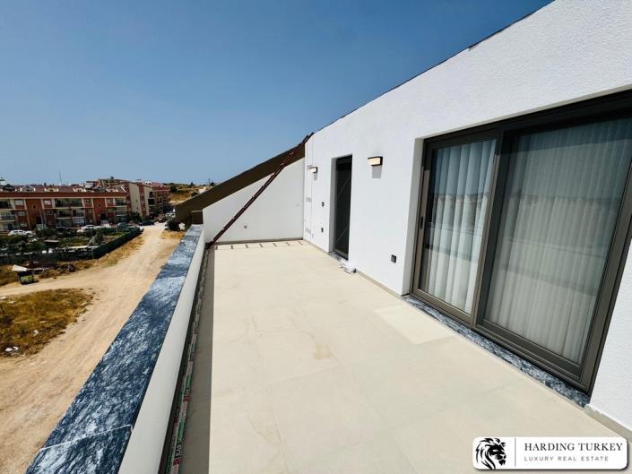 Image No.33-3 Bed Semi-Detached for sale