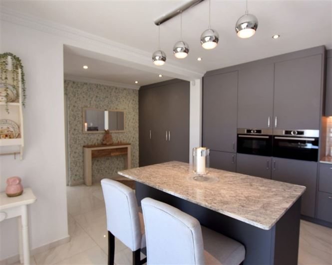 Image No.20-3 Bed Villa for sale