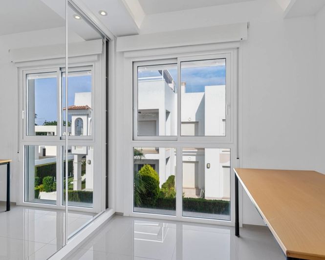 Image No.11-3 Bed Apartment for sale