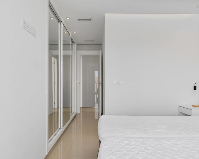 Image No.14-3 Bed Apartment for sale