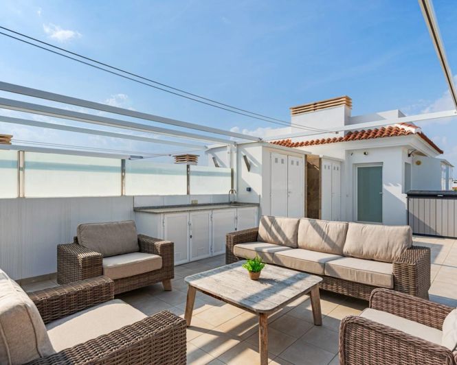 Image No.26-3 Bed Apartment for sale