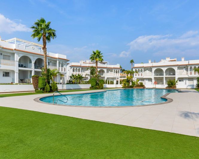 Image No.30-3 Bed Apartment for sale