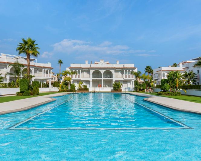 Image No.32-3 Bed Apartment for sale