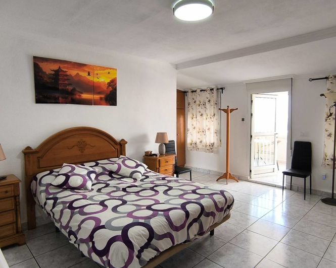 Image No.14-3 Bed Townhouse for sale