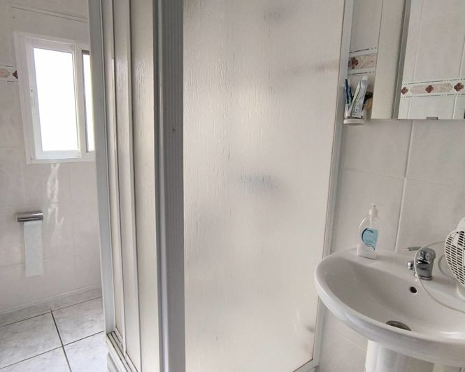 Image No.17-3 Bed Townhouse for sale