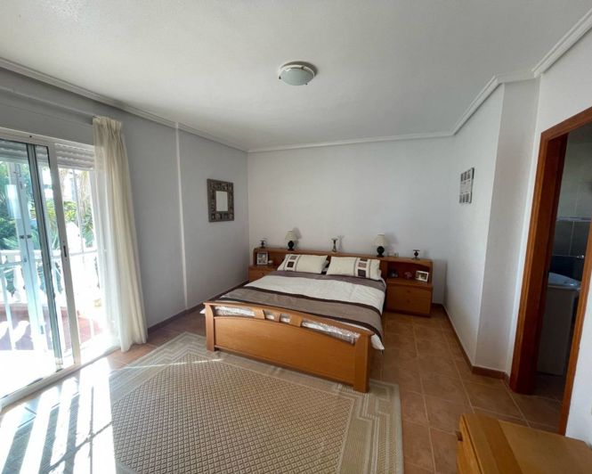 Image No.16-5 Bed Villa for sale