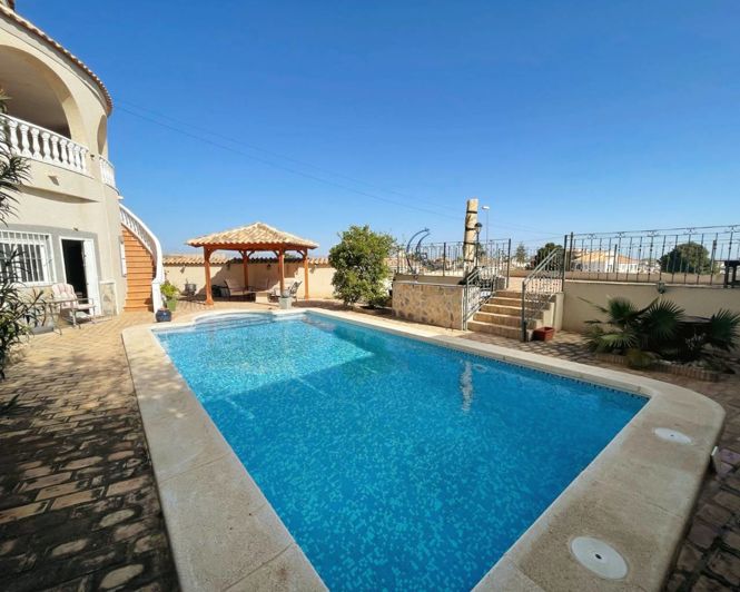 Image No.37-5 Bed Villa for sale