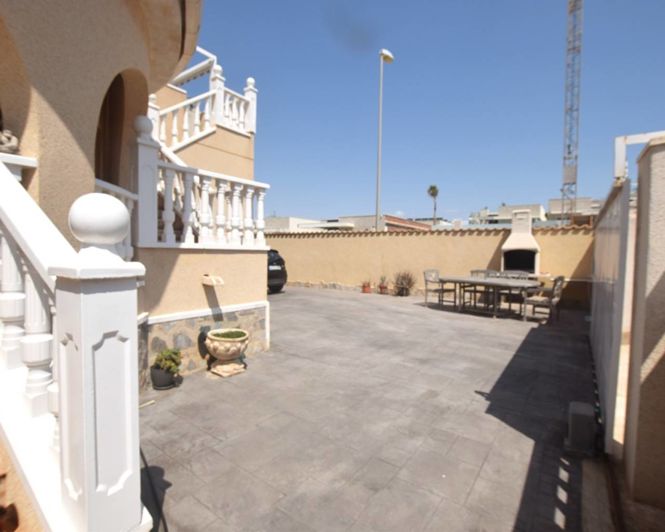 Image No.13-3 Bed Villa for sale