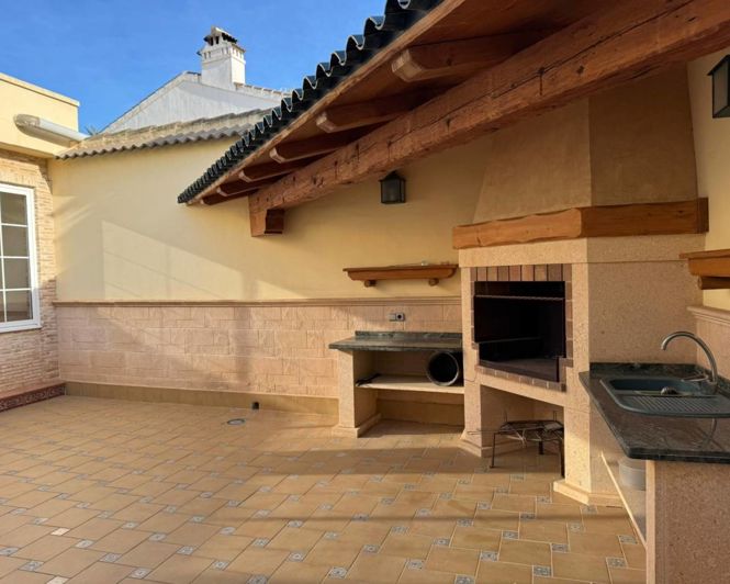 Image No.28-1 Bed Townhouse for sale