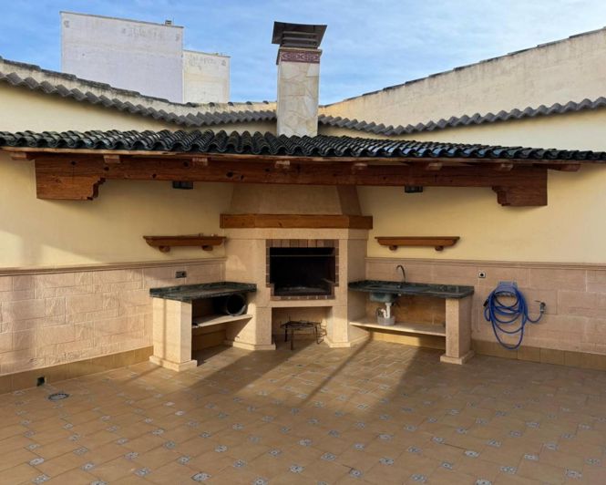 Image No.29-1 Bed Townhouse for sale