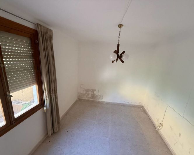 Image No.8-2 Bed Townhouse for sale