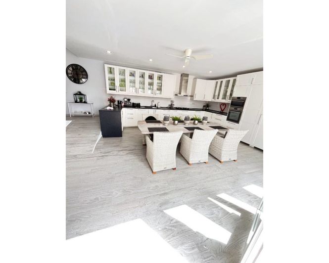 Image No.2-3 Bed Villa for sale