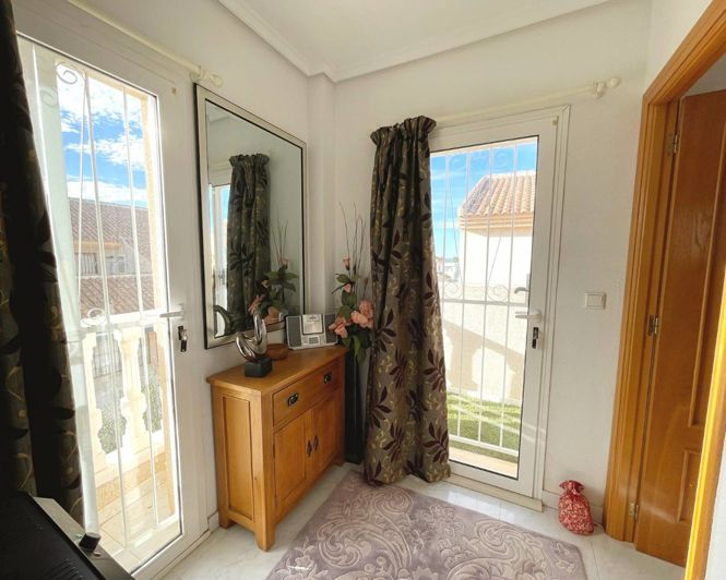 Image No.17-3 Bed Villa for sale