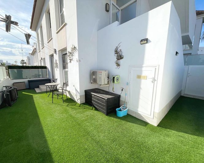 Image No.20-2 Bed Apartment for sale