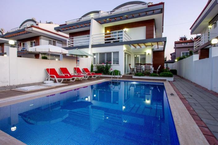 Image No.20-3 Bed Villa for sale