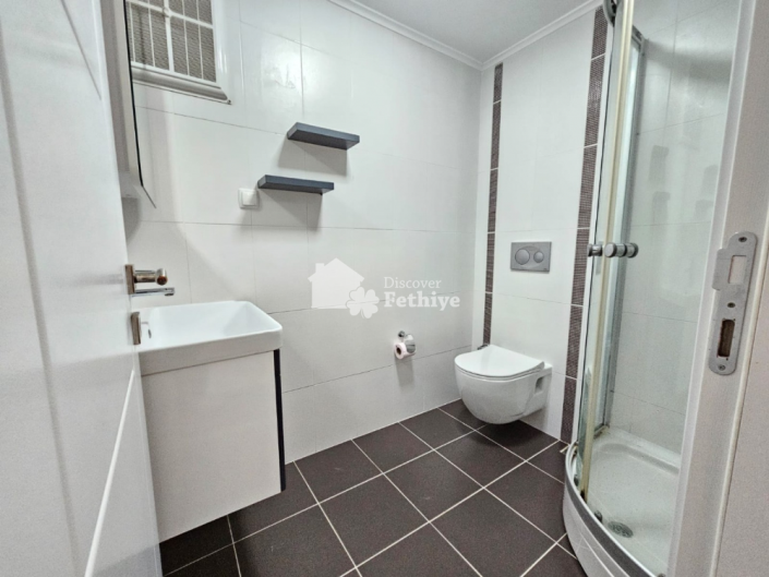 Image No.30-2 Bed Apartment for sale