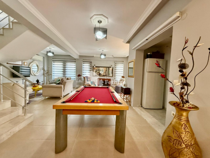 Image No.17-5 Bed Villa for sale