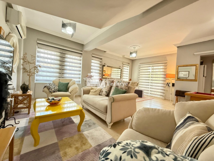 Image No.20-5 Bed Villa for sale